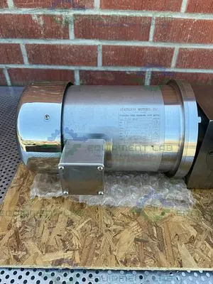 USED STAINLESS MOTORS F2Q4BBOAY WASHDOWN DUTY MOTOR W/ SPIRAL BEVEL REDUCER 3PH