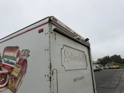 Used 2009 WORKHORSE BREAD TRUCK Box trucks Ohio US | Miedema Asset Management Group #1577918