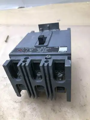 Westinghouse HFB3045ML 5A 3 Pole Magnetic Trip Circuit Breaker 600VAC