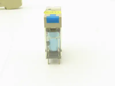 Omron G2R-2-SND1 Relay With Base 250VAC 30VDC 5A Lot of 5