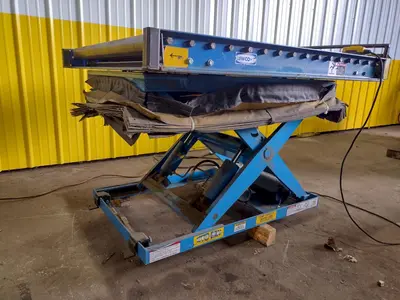 3,000 LBS X 48" X 48" ROTO-MAX HYDRAULIC SCISSOR LIFT TABLE W/ ROTARY LEWCO ROLLER CONVEYOR TOP, 110 VOLT: STOCK #20878