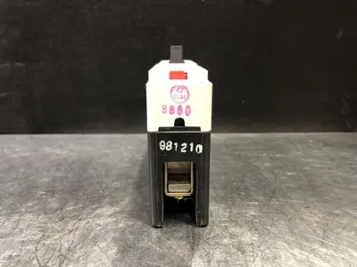 USED CUTLER-HAMMER EHD1020