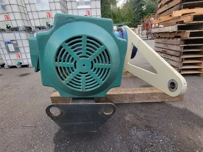 Ratio 329.82:1 Gear Reducer PHF082-MC3RLSF06 w/ 125hp Motor MUV449-BB-F2