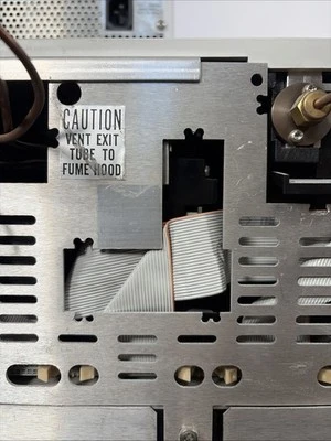 HP Agilent 6890 G1530A GC System with G1512A ALS Controller - No Injector