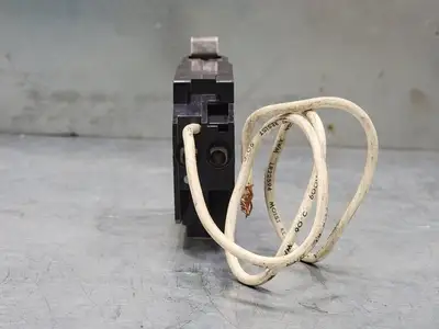 30 Amp 1 Pole Circuit Breaker