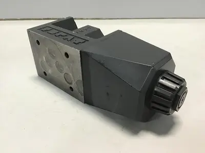 USED TOKIMEC DG4V-5-0B-M-U7L-H-7-40
