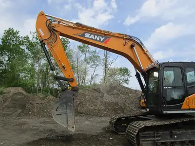 Used 2016 SANY SY215C LC Crawler Excavators | Abele Tractor #1342863