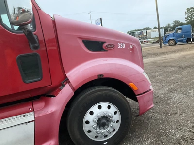 Used 2013 PETERBILT 587 Conventional trucks Michigan US | Miedema Asset Management Group #1457289