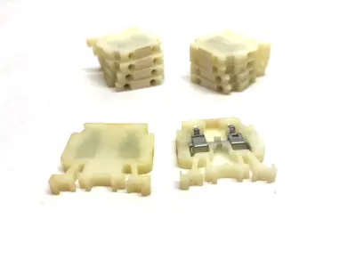 1492-HM1 | Allen Bradley 1492-HMI Terminal Block Faded White Color LOT OF 10 - Used