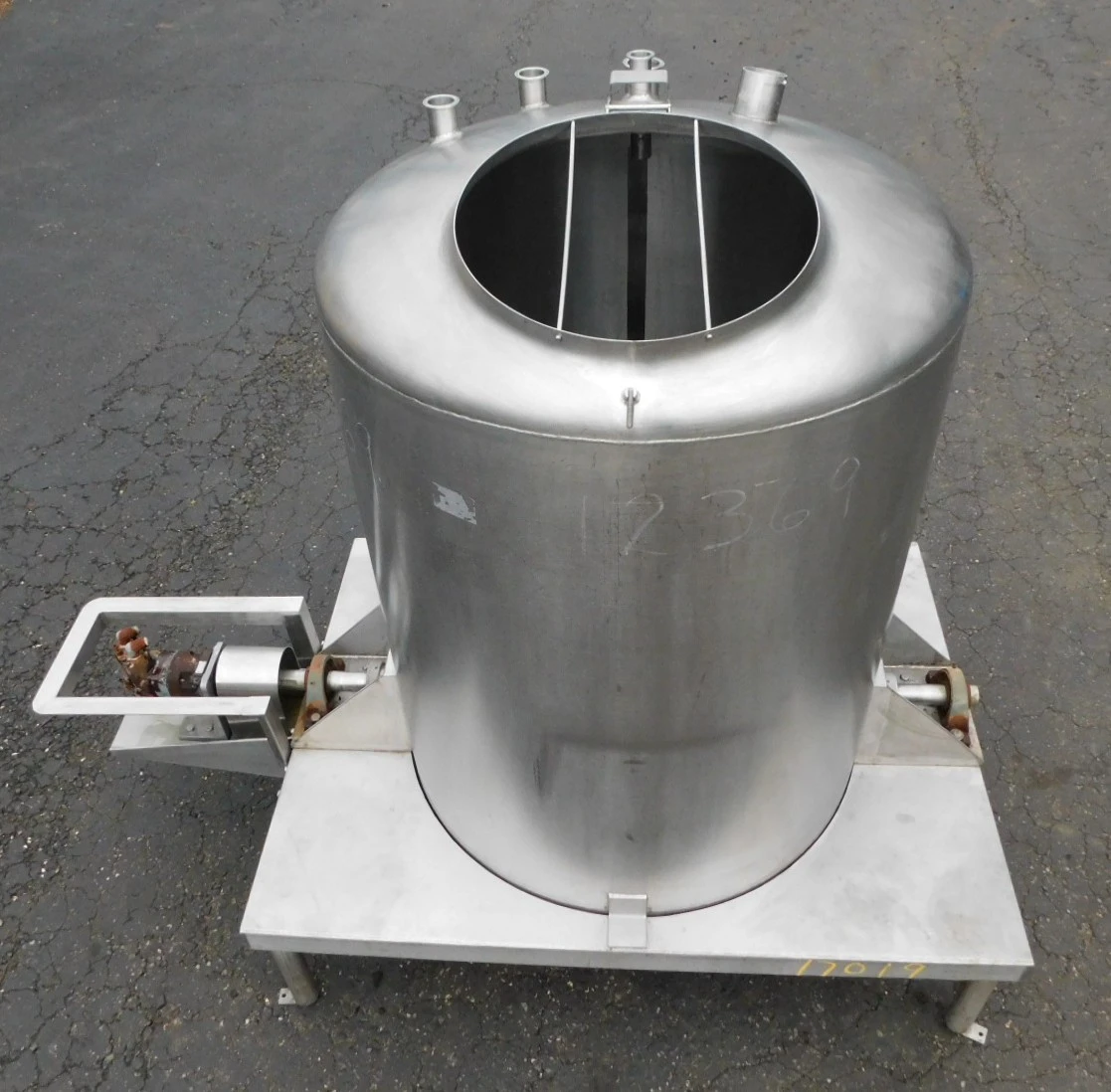 USED DIXIE MIXER 250 GALLON