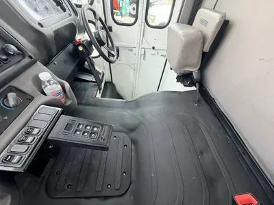Used 2016 FREIGHTLINER BUSINESS CLASS M2 106 Reefer Trucks North Carolina US | Levan Equipment #1545578