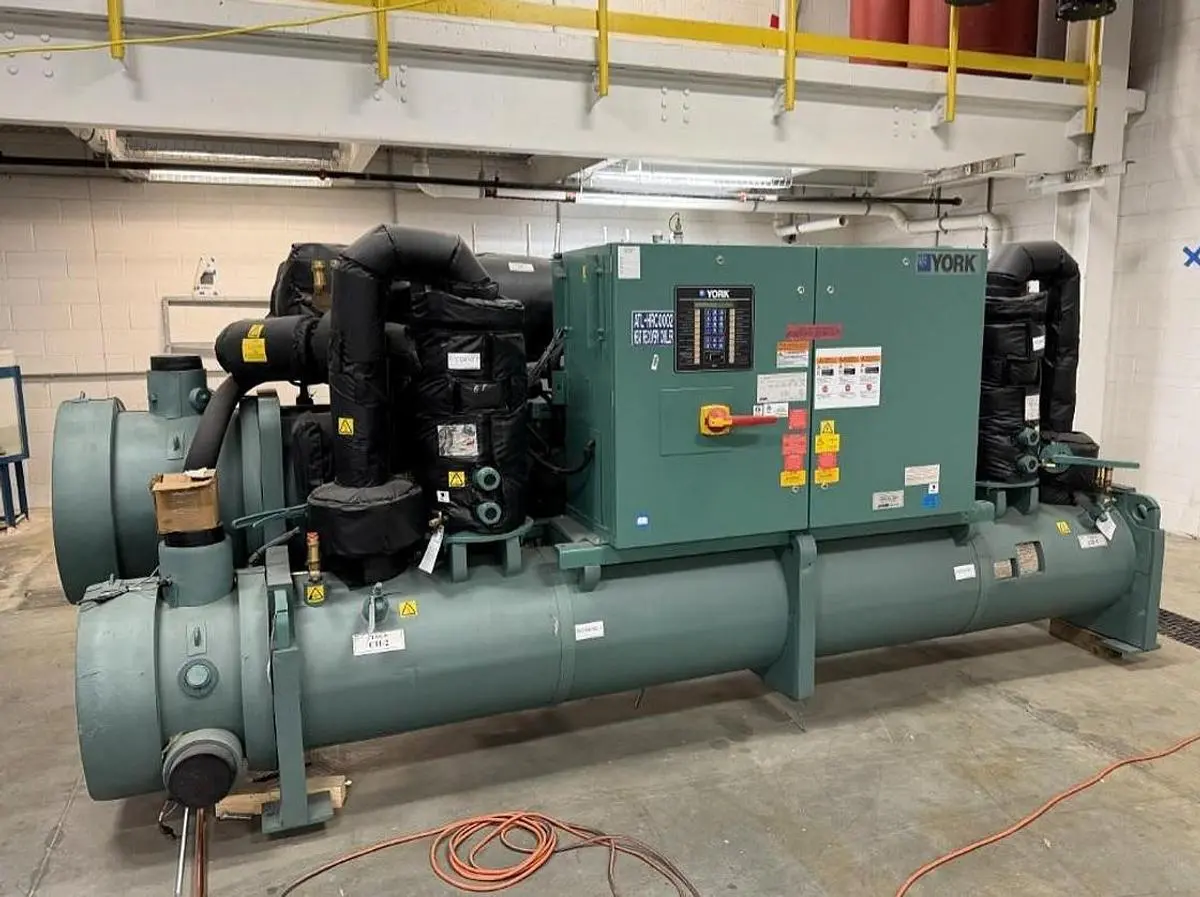 Used 2025 YORK YVWAMBM3EE Chillers Pennsylvania US | Global Equipment International, LLC #1344937