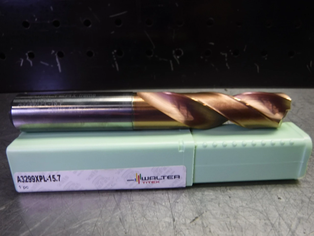 Walter 15.7mm Carbide Drill Coolant Thru 16mm Shank A3299XPL-15.7 (LOC3626)