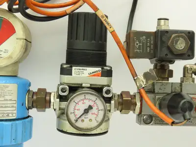Donaldson Ultra-Filter Multi Air Line Manifold Regulator 24V Solenoid Valve Assy