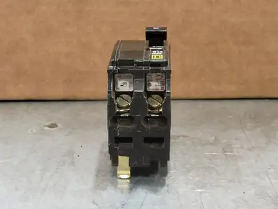 USED SQUARE D QO230