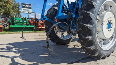 USED 1986 FORD 1710