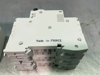 Used SCHNEIDER ELECTRIC 24535 Circuit Breakers Ohio US | HGR 24 #1520824