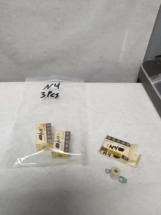 New | in-Stock ALLEN-BRADLEY N4 Miscellaneous Equipment (Electrical & Power) | Surplus Asset Holdings #1200773