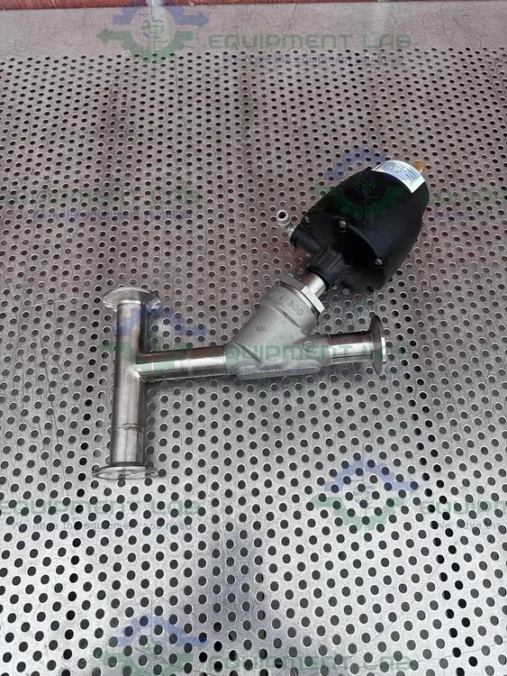 Used GEMU 554/25/D55 PNEUMATIC 3-WAY ANGLE SEAT GLOBE VALVE W/ 1" SANITARY FITTING Valves/Fittings California US | Equipment Lab #485864