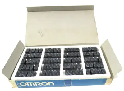 BOX OF 100 NEW OMRON G3SD-Z01P RELAYS G3SDZ01P