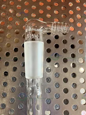 Used CHEMGLASS ADAPTER 24/40 INNER JOINT 90 DEGREE BENT 300 MM LENGTH Glassware - Other California US | Equipment Lab #1469369