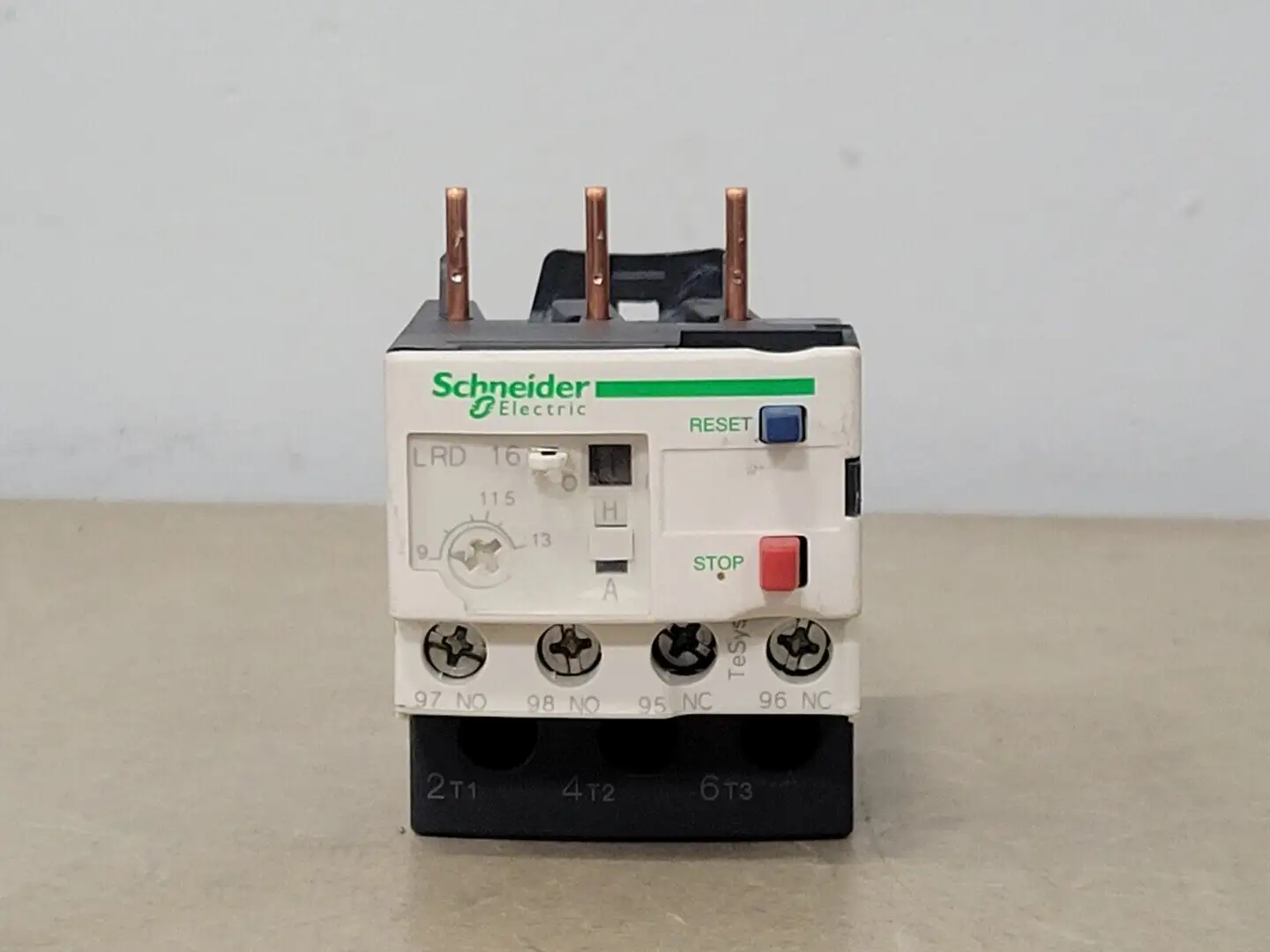 Used SCHNEIDER ELECTRIC LRD 16 Misc Electrical & Power Parts British Columbia CA | Lenmark #251552