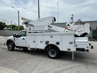 Used 2017 ALTEC AT41M Bucket (boom) trucks Florida US | Truck and Van Outlet #1509184