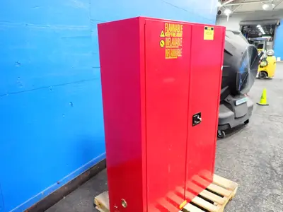 Used ULINE _UNKNOWN_ Cabinets Ohio US | HGR 24 #1285696