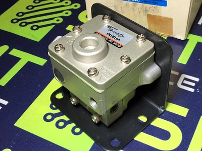 SMC VR2110 TIME DELAY VALVE VR2110-N01 - NEW