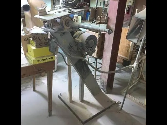 SINGLE-SPINDLE FLUTTER SANDER