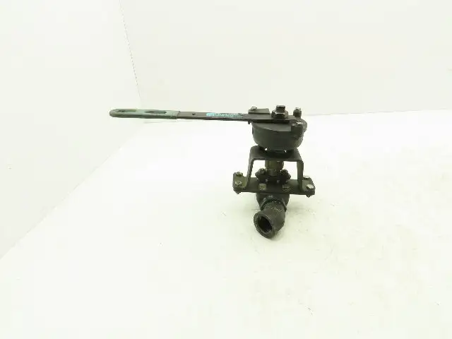 Jamesbury TORQ-HANDLE 1" Ball Valve M-F with Spring Return-to-Closed Handle