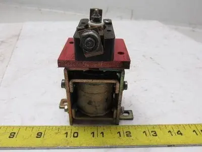 Prestolite Electric JAA4011A 24V Relay Contactor From a Raymond 019-E6OL Lift