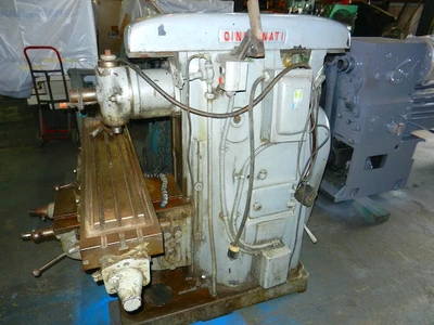 CINCINNATI # 2 HORIZONTAL/VERTICAL MILLING MACHINE