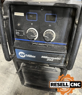 USED 2016 Miller Millermatic 252