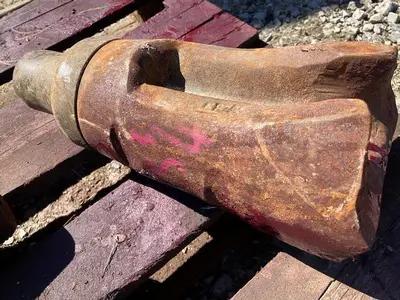 Used AFTERMARKET 5-3/4" DIAMETER "SHORT" CHISEL BIT Tool Bits Pennsylvania US | East West Machinery & Drilling #1417165