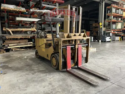 Used CATERPILLAR T250 Misc Forklifts Michigan US | Vander Ziel Machinery Sales #482638