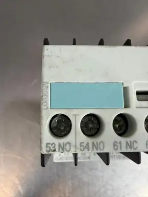 Siemens 3ZX1012-0RH11-1AA1 w/ 3RH1911-1MA11 Contactor (9.3.2)