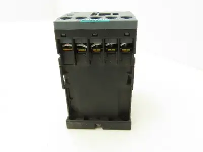 Siemens 3RT2015-1AF02 Contactor 7.5HP 3PH 575VAC 20A 2NC Lot of 6