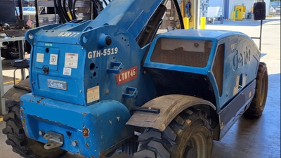 USED 2015 Genie GTH-5519
