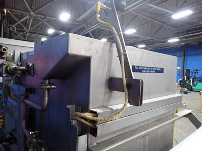 CRYSTAL FILTRATION CONTINUOUS FILTER COOLANT SYSTEM, WITH DRAG-OUT CONVEYOR : YOBRO #25069