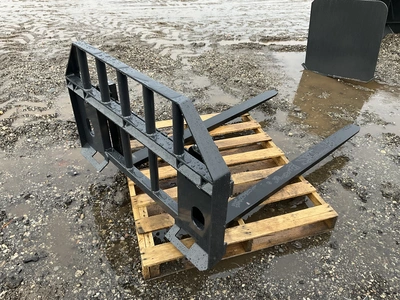 Used JCT FORK SKID STEER ATTACHMENT Pallet Forks Michigan US | Miedema Asset Management Group #1314095