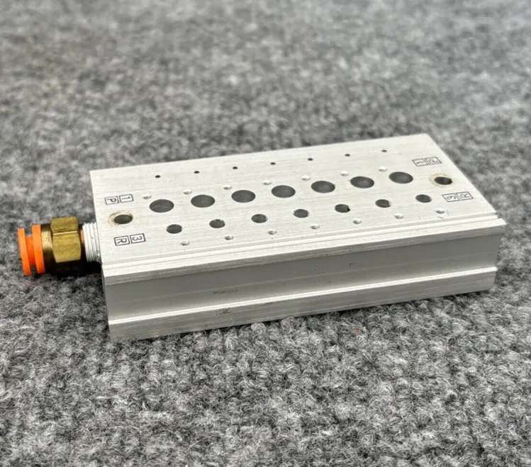 Used SMC VV3QZ12-07C-00T Solenoid Valves California US | Davliegogo LLC #1708229
