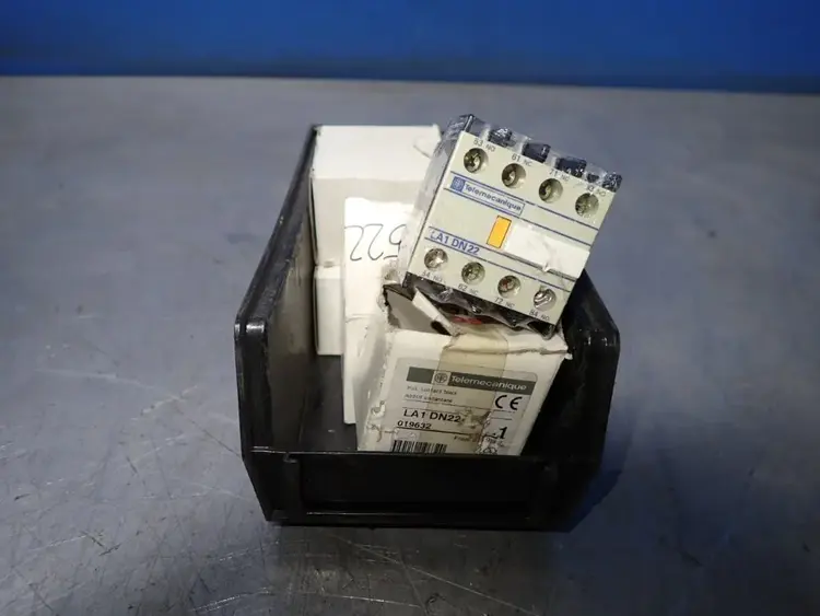 Used TELEMECANIQUE LA1DN22 Electronics & Components | HGR 24 #745029