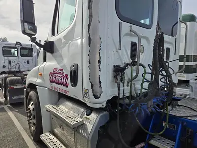 USED 2016 FREIGHTLINER CASCADIA 125