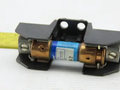 Littelfuse LH25030-1CR Fuse Block Holder 10AWG 25LB-IN 10,000AMP Lot of 7