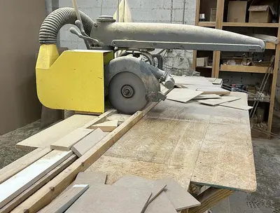 DEWALT RADIAL-ARM SAW