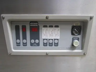 USED AUDIONVAC VM 201G