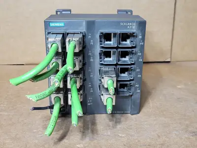 USED SIEMENS 6GK5216-0BA00-2AA3