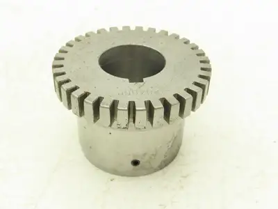 Lovejoy 1040 HUB 1-1/4 Hub Gear Coupling 1-1/4" Bore 1/4X1/8KW Some Shelf Wear