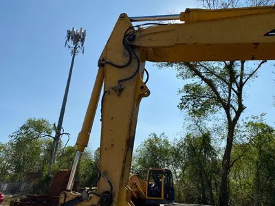 2005 Caterpillar M316C